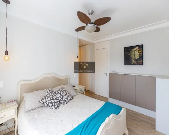 Imagem ALTO BOA VISTA APARTAMENTO REFORMADO 171,00 M ÁREA ÚTIL 4 DORMITÓRIOS 3 DELES SUÍTE HALL ELEVADOR PRIVATIVOS SALA 2 AMBIENTES VARANDA GOURMET 3 VAGAS