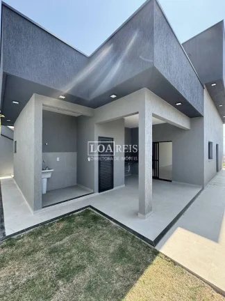 Imagem Casa térrea 3 dormitórios sendo 1 suíte com quintal espaçoso