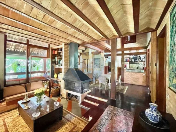 Imagem Casa em Condomínio a Venda no bairro Granja Viana - Carapicuíba, SP