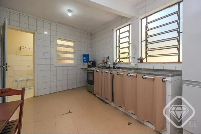 Imagem Casa com 3 dormitórios, pátio, terraço e churrasqueira no Residencial Horizontal Juca Batista

Es...