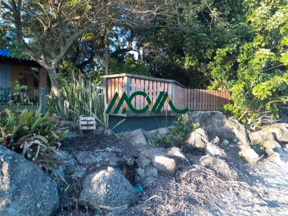 Imagem Alugo Casa Mensal frente para Baia da Babitonga e para Av.Beira Mar 5 em Itapoá