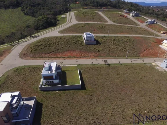 Imagem Terreno em condomínio fechado, vista privilegiada.