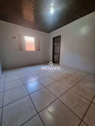 Imagem Casa com 3 dormitórios à venda por R$ 315.000,00 - Vila Vitória - Itumbiara/GO