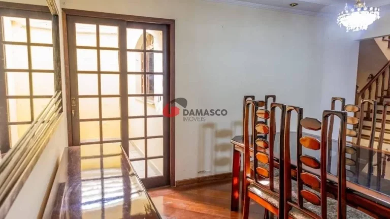 Imagem Sobrado à venda 3 Quartos, 3 Suítes, 4 Vagas, 350 m², Jardim São Caetano, São Caetano do Sul - SP