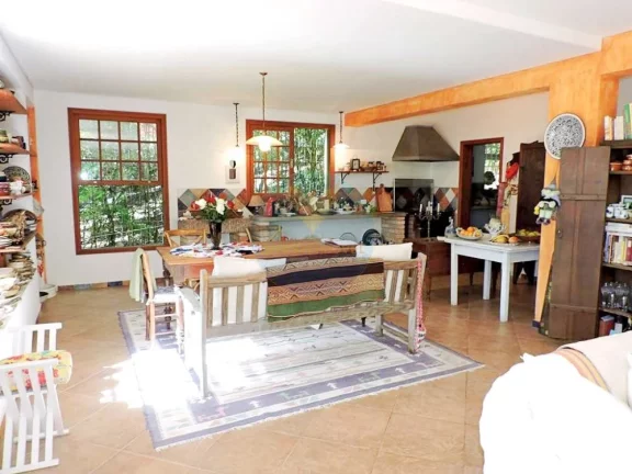 Imagem Casa em Condomínio a Venda no bairro Granja Viana - Embu das Artes, SP