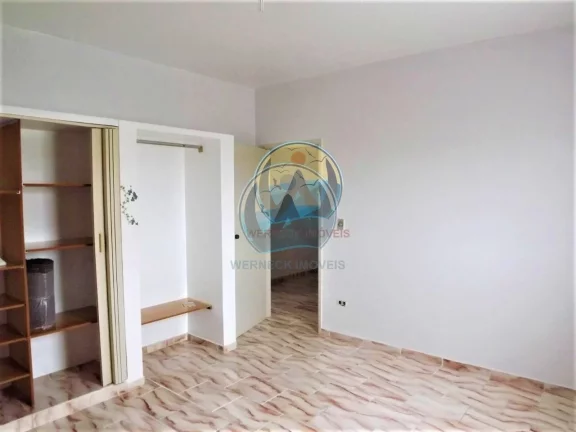 Imagem Imperdível! Casa à venda em Ubatuba-SP, no bairro Silop, com 3 quartos, 1 suíte, 2 salas, 1 banheiro, 5 vagas de garagem e 330m² de área.