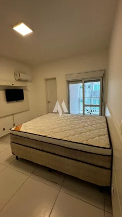Imagem Apartamento com 2 dormitórios à venda, 80 m² por R$ 1.240.000,00 - Gonzaga - Santos/SP