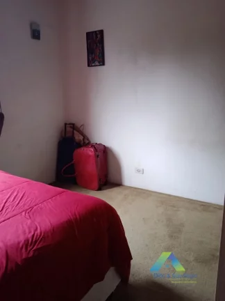 Imagem SOBRADO À VENDA COM 3 DORMITÓRIOS E 2 BANHEIROS NO JARDIM SANTA EMÍLIA!