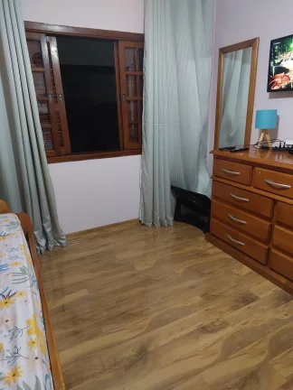 Imagem Sobrado a venda com 3 dorms sendo 1 suíte - Vila Arriete