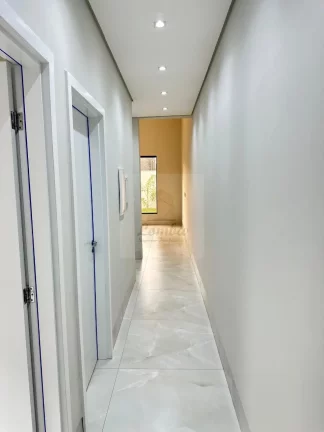Imagem Imperdível: Casa à venda em Cuiabá-MT, bairro Jardim das Palmeiras, 3 quartos, 1 suíte, 2 salas, 3 banheiros, 2 vagas, 166m².