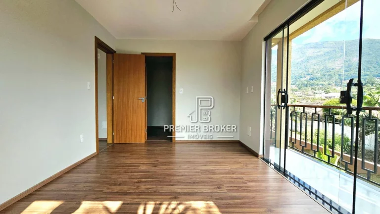 Imagem Casa à venda, 116 m² por R$ 690.900,00 - Nossa Senhora de Fátima - Teresópolis/RJ