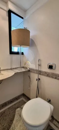 Imagem 150 m² bem distribuídos na Graça: 2 salas com varanda, 3 suítes, dependência completa e 3 vagas num