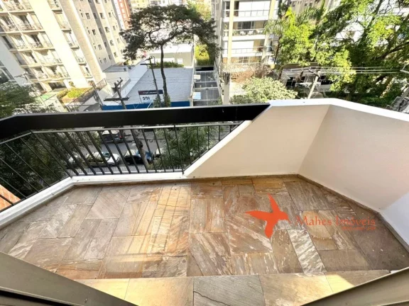 Imagem Apartamento à venda em Pinheiros, São Paulo-SP: 3 quartos, 1 suíte, sala para dois ambientes, 4 banheiros, 2 vagas, 136 m².