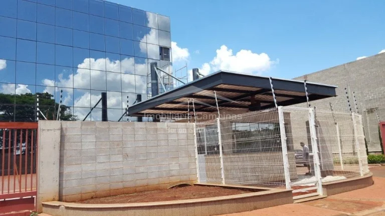 Imagem Prédio industrial/comercial diferenciado, próximo da Rodovia Professor Zeferino Vaz (SP 332), pró...