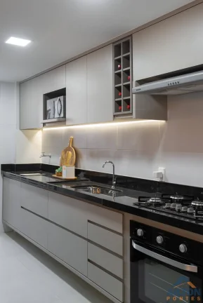 Imagem Apartamento com 2 Quartos à Venda em Praia do Morro - Guarapari/ES