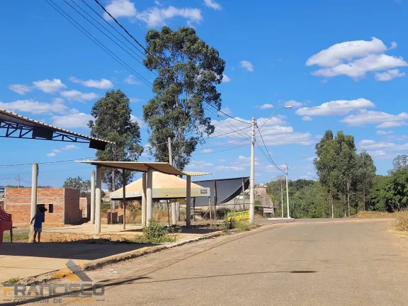 Imagem OPORTUNIDADE NO LOTEAMENTO VILA DOURADA