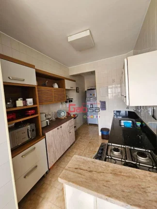 Imagem Apartamento com 3 dormitórios à venda, 100 m² por R$ 495.000 - Braga - Cabo Frio/RJ