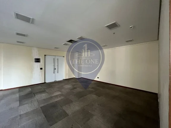 Imagem Sala Comercial de Alto Padrão na Vila Olímpia: 2 salas, 1 banheiro, 3 vagas, 115m² - São Paulo-SP