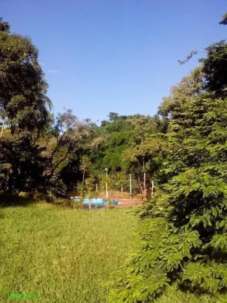 Imagem *2 SÍTIOS COM ÁREA TOTAL DE 9.425M²
*2 CASAS 
*TODO GRAMADO
*2 PISCINAS, 2 LAGOS
*ESCRITURA E REG...
