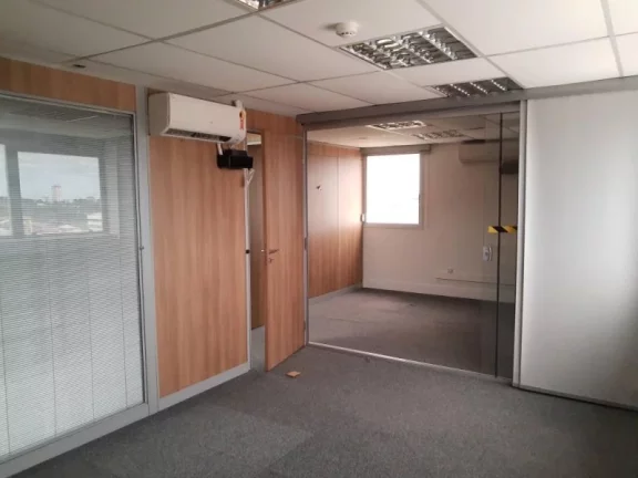 Imagem PRÉDIO CORPORATIVO COM LOCALIZAÇÃO ESTRATÉGICA NA GRANJA DOS CAVALEIROS!