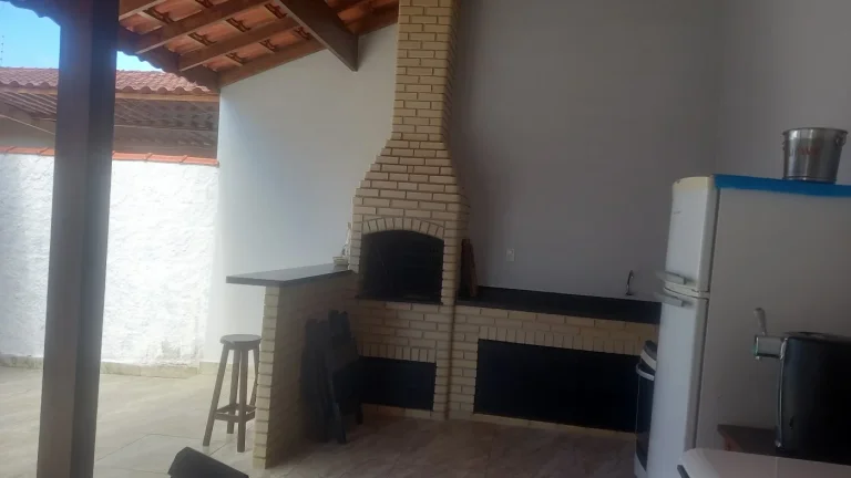 Imagem Casa para Venda em Itanhaém, Parque Augustus, 5 dormitórios, 1 suíte, 3 banheiros, 4 vagas