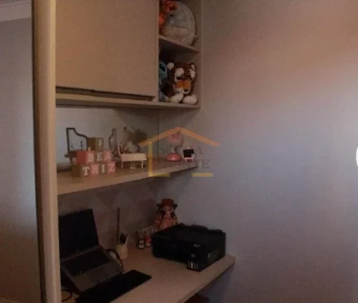 Imagem Casa em condomínio fechado com 43 m², totalmente reformada, moderna. Com 2 dormitórios, 1 banheir...