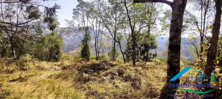 Imagem Terreno à venda no Bairro dos Venâncios, junto à Pedra do Barnabé
