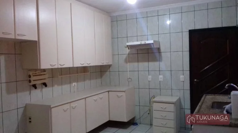 Imagem Sobrado com 3 quartos à venda, 220 m² por R$ 880.000 - Parque Renato Maia - Guarulhos/SP