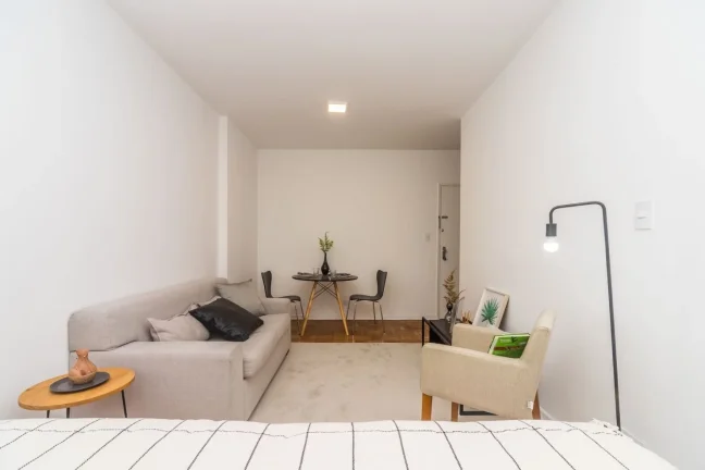 Imagem Apartamento 38M² Reformado, 1Q, 1 Banheiro, 2 Vagas, Playground.