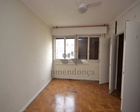 Imagem Apartamento amplo ensolarado, rico em armarios, claro e ventilado, em rua nobre e arborizada de Higi...
