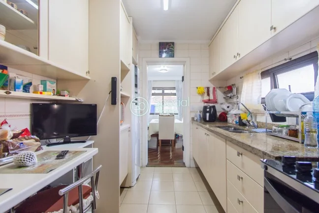Imagem Excelente apartamento no alto de Santana. São 146m² de área privativa, 3 suítes, living para doi...