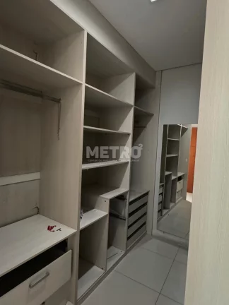 Imagem Aluguel de Casa no São José, com 3 4, sendo 01 suíte com closet, piscina