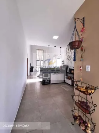 Imagem Vendo Casa, em Condomínio Fechado, com 100 m², 3 quartos s/ 1 suíte, sala ampla e 2 vagas