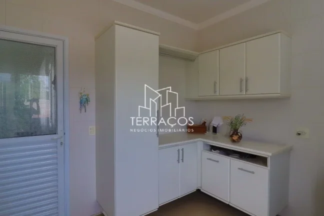Imagem CASA À VENDA COM PISCINA, 3 SUÍTES, 650M² AC, NO CONDOMINIO INHANDJARA - ITUPEVA/SP
