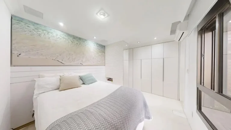 Imagem Apartamento Cobertura Duplex 210M², 3Q, 2 Suítes, 4 Banheiros, 1 Vaga, Academia, Piscina, Brinquedoteca, Churrasqueira, Gerador, Quadra, Gerador.