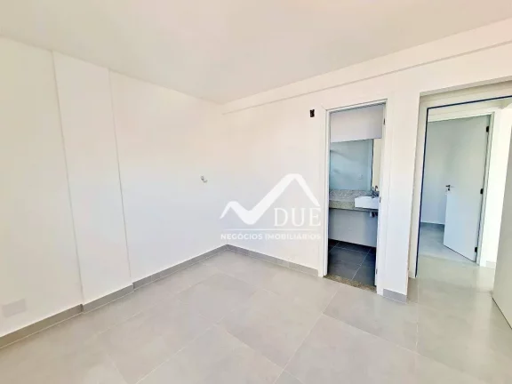 Imagem Apartamento com 2 dormitórios à venda, 66 m² por R$ 580.000,00 - Marapé - Santos/SP