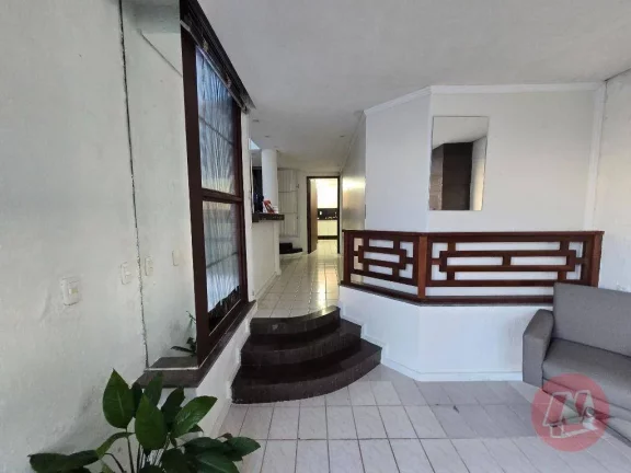 Imagem Casa para alugar, 330 m² por R$ 4.815,00/mês - Chacara das Pedras - Porto Alegre/RS