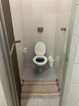 Imagem Oportunidade de Investimento e Moradia: Apartamento de 3 Quartos no Coração de Guarapari
Apresenta...