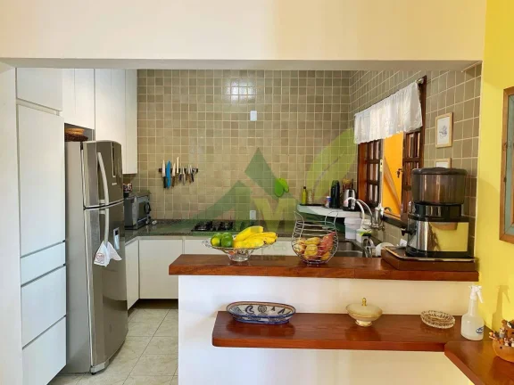Imagem Casa Espaçosa e Aconchegante à Venda no Bairro Loanda, Atibaia/SP