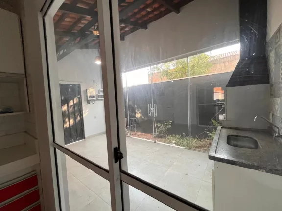 Imagem Casa em Condomínio para Venda em Cuiabá / MT no bairro Jardim Imperial