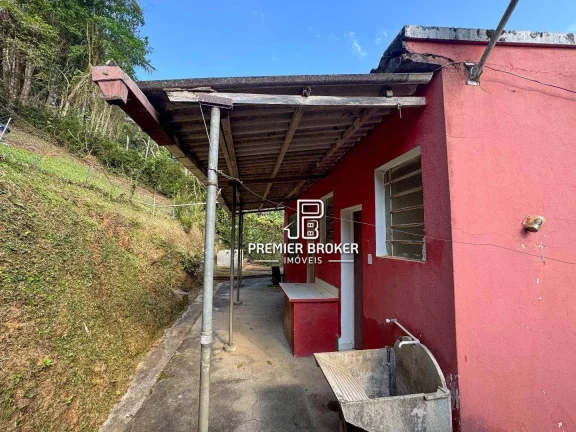 Imagem Casa com 2 dormitórios à venda, 130 m² por R$ 300.000,00 - Albuquerque - Teresópolis/RJ