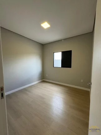 Imagem Casa térrea à venda com 3 quartos, sendo uma suíte no Laguna Residencial Clube