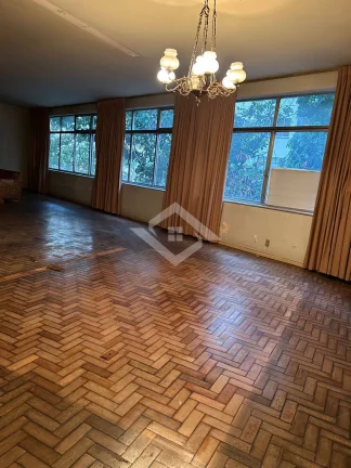 Imagem Apartamento Exclusivo à Venda em Copacabana: 330m², 4 Quartos, Sol da Manhã