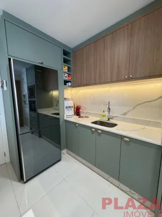 Imagem Apartamento Finamente Mobiliado – 3 Dormitórios | 2 Vagas | Vista para o Cristo Luz | Bairro Nações – Balneário Camboriú