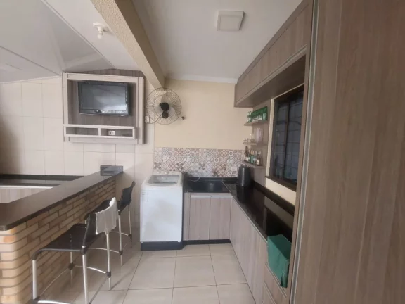 Imagem Casa Usada para Venda, Ouro Verde I, 3 dormitórios, 1 suíte, 2 banheiros, 1 vaga