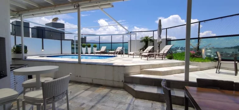 Imagem Cobertura com 5 dormitórios à venda, 527 m por R$ 15.9900.000,00 - Riviera
