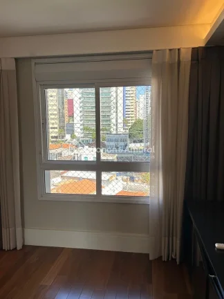 Imagem More em um apartamento de alto padrão em um dos endereços mais desejados de Campinas. Localizado e...
