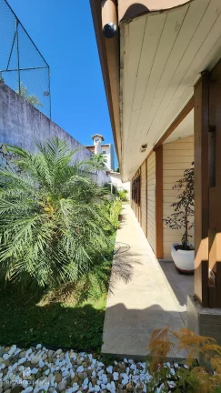 Imagem Chacara com 3 dormitorios sendo uma suite com closet e hidro e terreno de 1137m² - ATIBAIA
