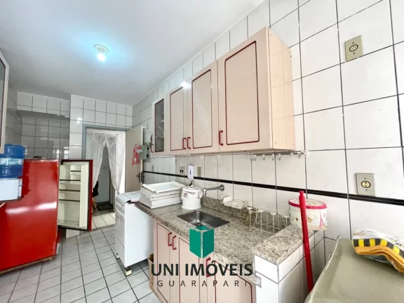 Imagem Apartamento espaçoso a venda de 3 quartos com suíte e vaga de garagem na Praia do Morro em Guarapari