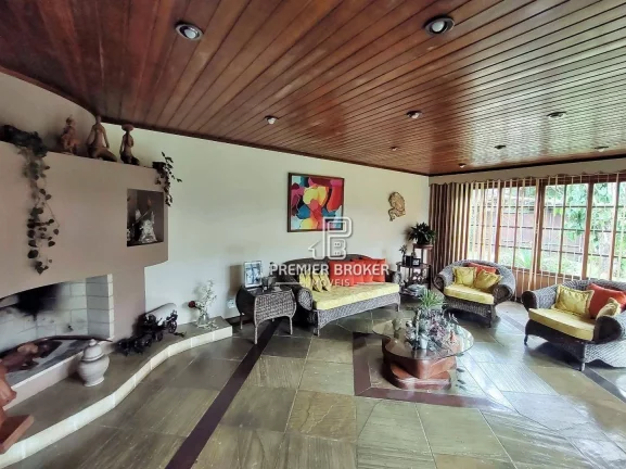 Imagem Casa à venda, 200 m² por R$ 1.200.000,00 - Albuquerque - Teresópolis/RJ